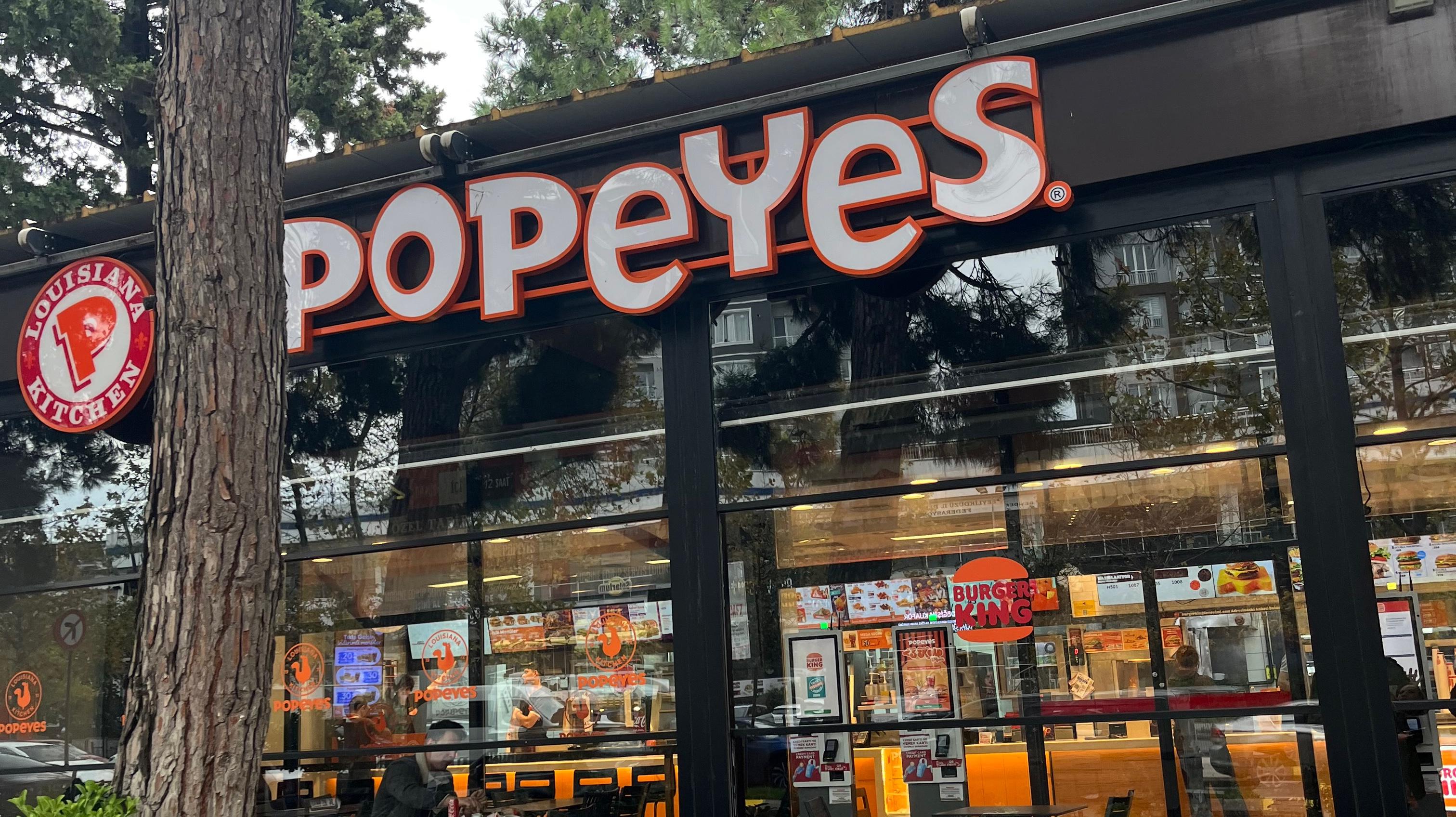 Tab Gıda  Popeyes - Kasiyer (Maaş + Yemek)