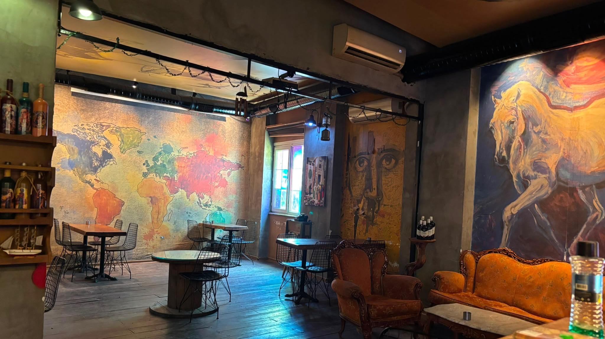 Beirut Cafe  - Garson 